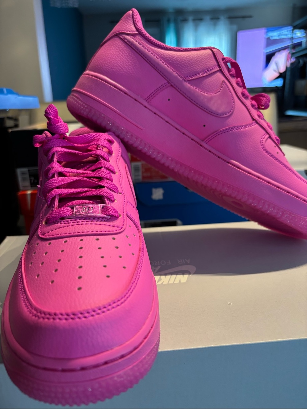 AF1 fire pink women’s 9.5/8 men’s